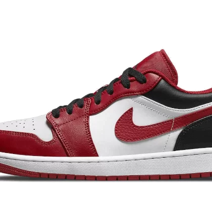 Air Jordan 1 Low Bulls
